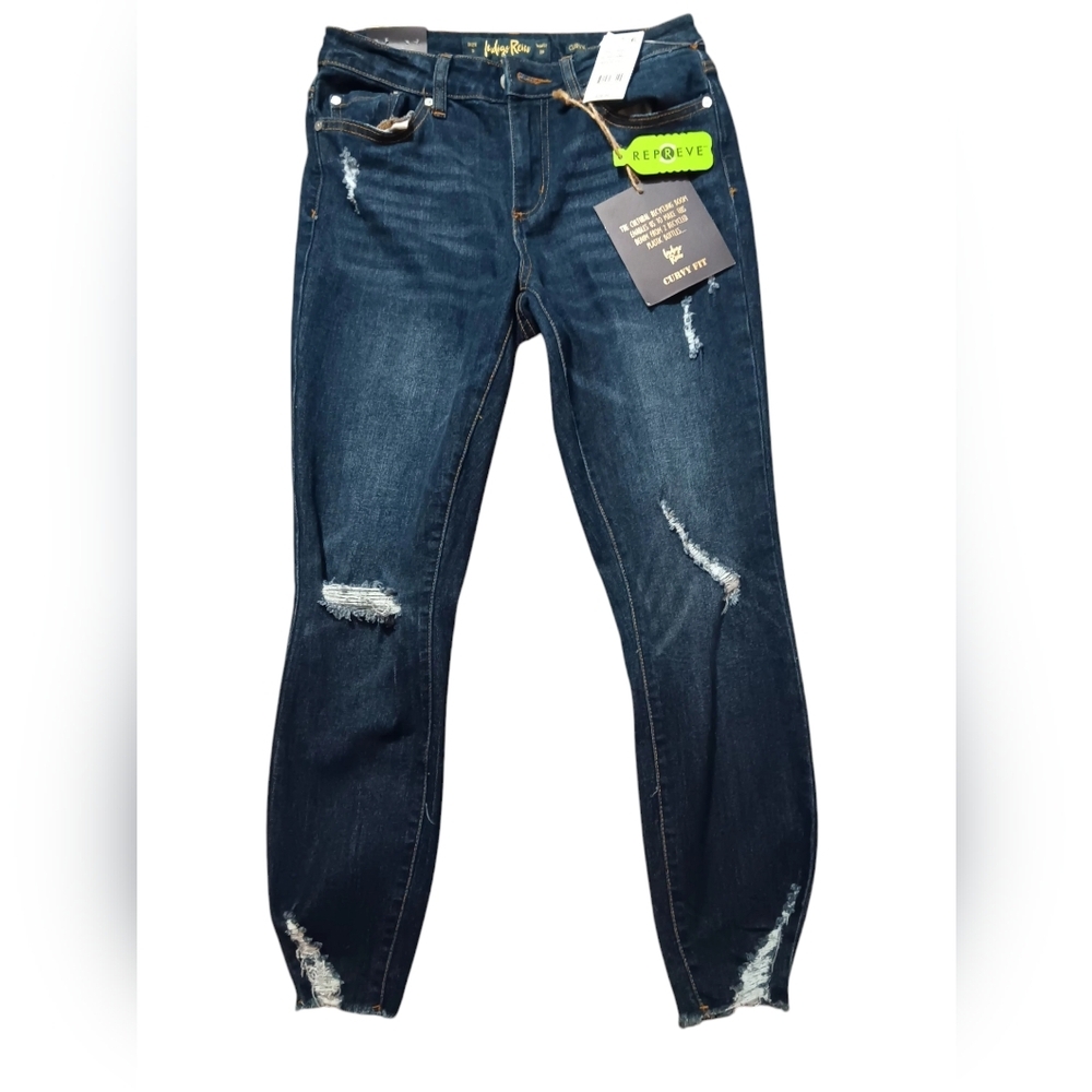 Indigo Rein, Curvy fit Crop Jeans, NWT,  W 26,  (XS) Size 2-4, Dark Denim